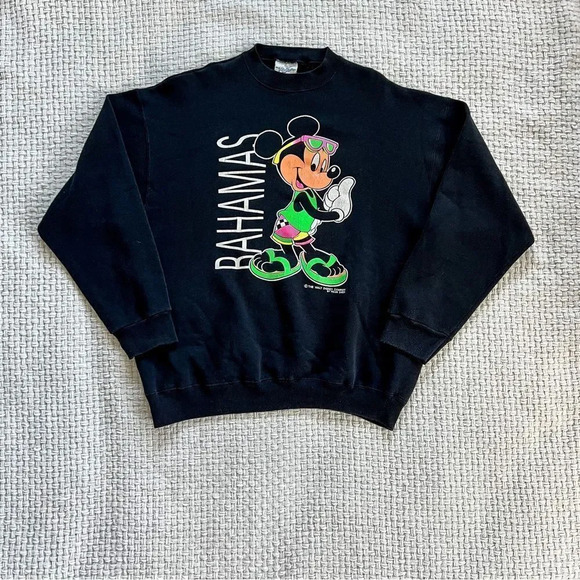 𝅺vintage 80’s Mickey Mouse Bahamas Crewneck - Picture 2 of 5